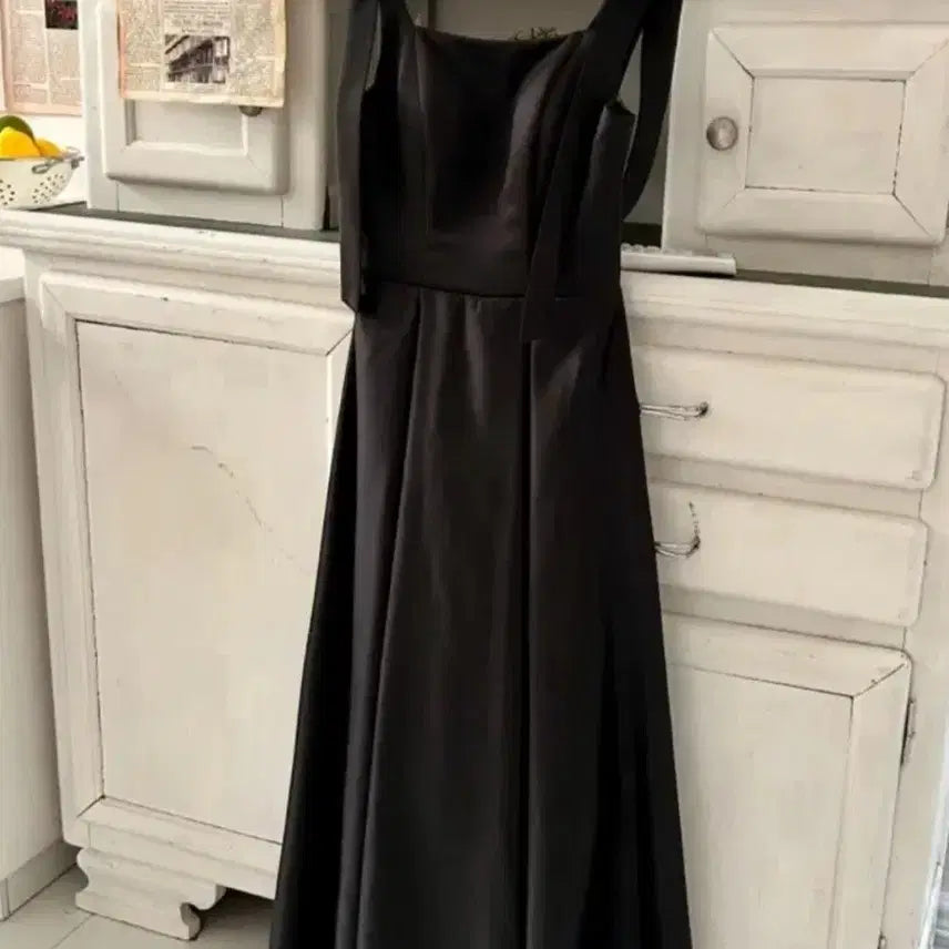 [BUNJANG] Self Dress Black Satin Long Dress / 셀프드레스 스냅원피스 플로움