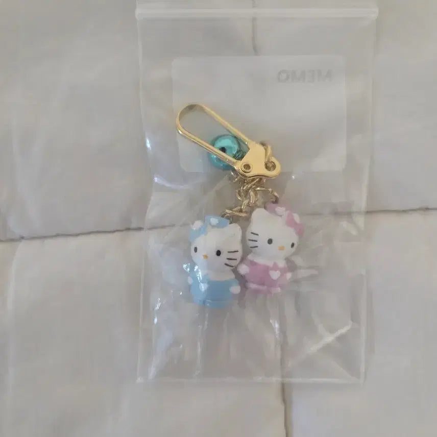 [BUNJANG] Sanrio Nurse Kitty & Medical Kitty Classic Keychain Strap Set / 메디컬 키티 간호사 키티 널스 키티 고전키티 스트랩 키링
