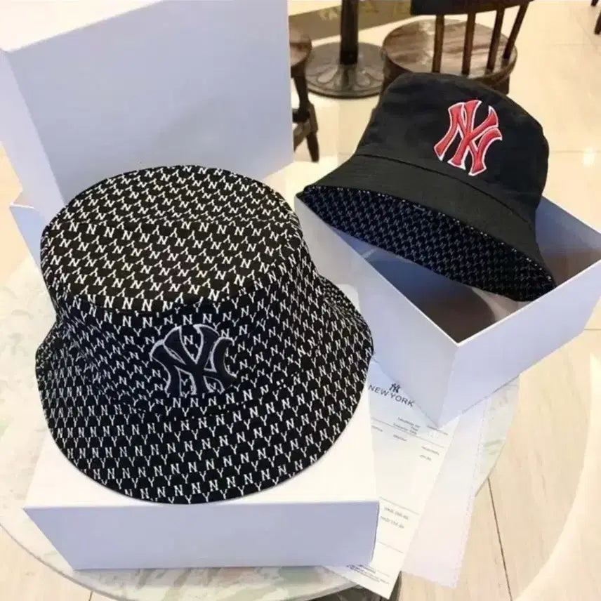 [BUNJANG] New York Yankees Two-Way Bucket Hat / 뉴욕 양키스 투웨이 버킷햇