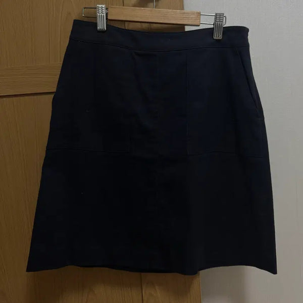 [BUNJANG] MICHAA Navy A-Line Midi Skirt Size 26 / 미쏘 네이비 A라인 스커트 26