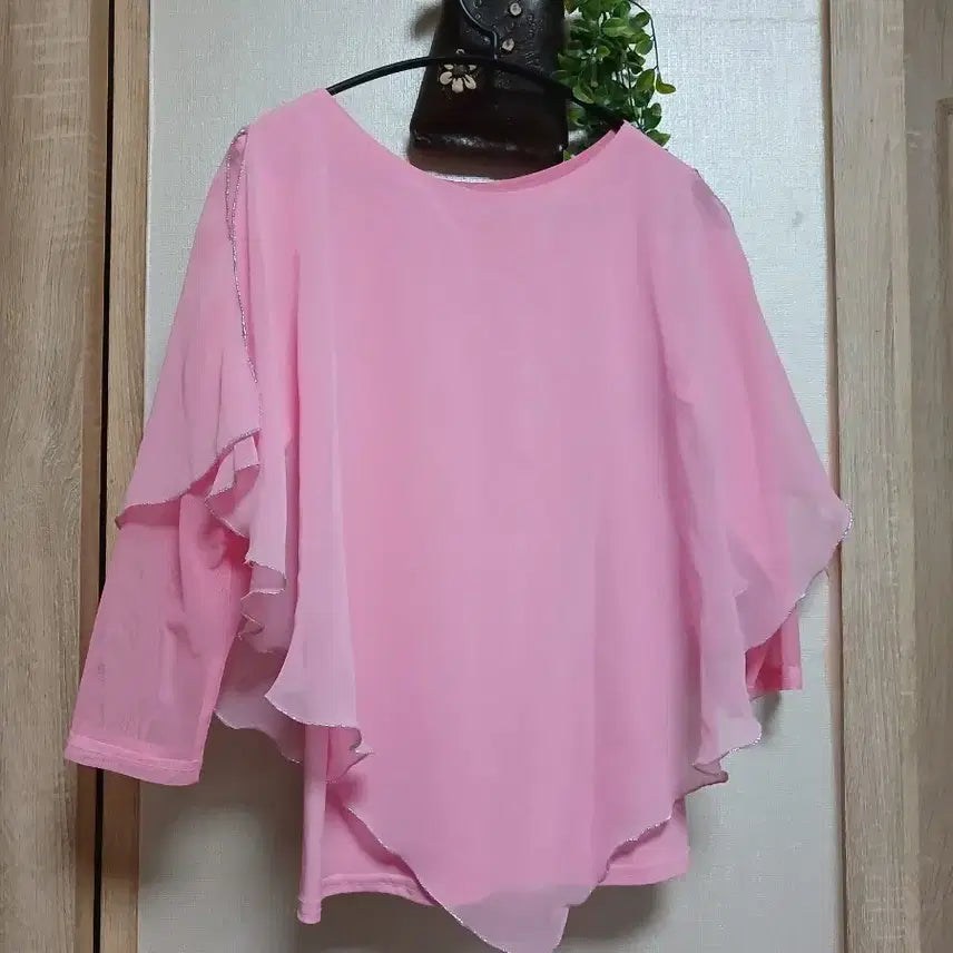 [BUNJANG] Chiffon Performance Dress with Pearl Embellishments - Pink / 댄스.무용의상