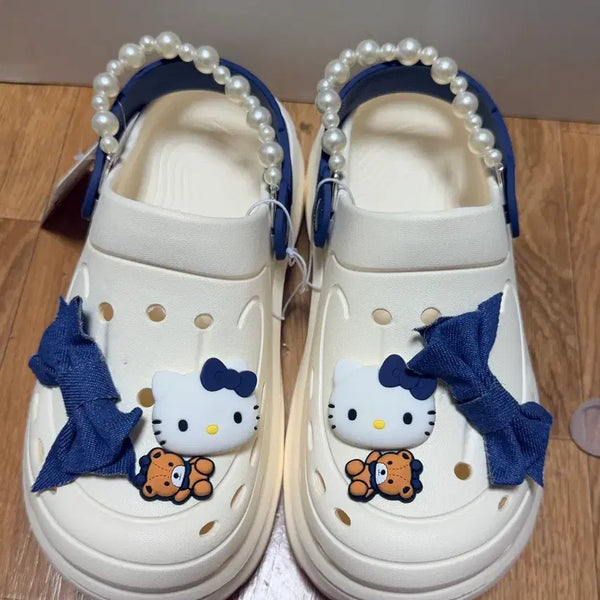 [BUNJANG] Hello Kitty Pearl Embellished Platform Slippers - Ivory / 헬로키티 진주 장식 통굽 슬리퍼 아이보리