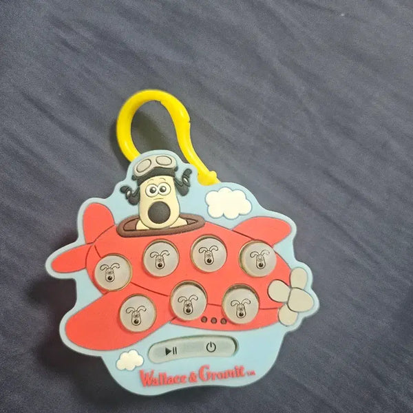 [BUNJANG] Wallace & Gromit Mole Game Keyring / 월레스와 그로밋 두더지게임 장난감 키링