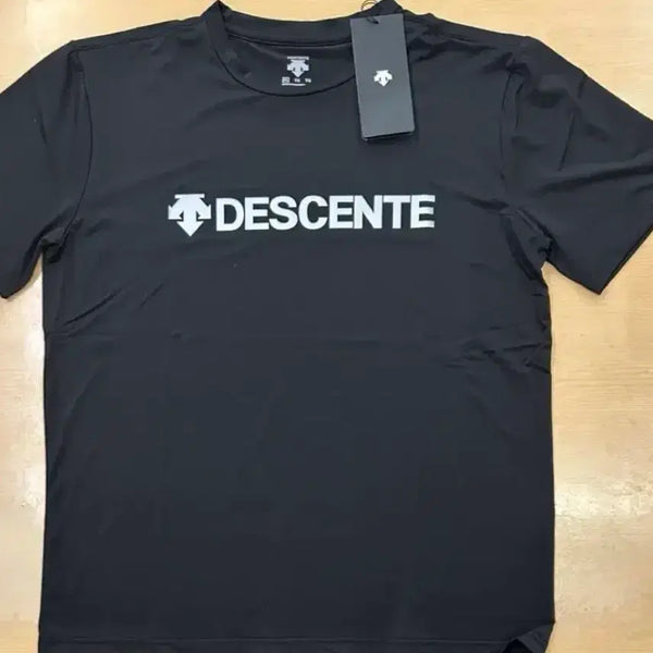 [BUNJANG] Descente Functional Short Sleeve T-Shirt Black XL / 새상품105xl 데상트 기능성 반팔티셔츠 블랙