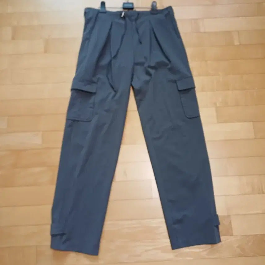 [BUNJANG] LONDONFLAT F Pants / LONDONFLAT 팬츠 F 6만원에 판매합니다