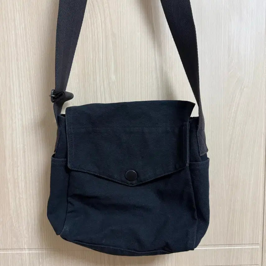 [BUNJANG] MHL. Canvas Cross Bag / MHL CANVAS CROSS BAG