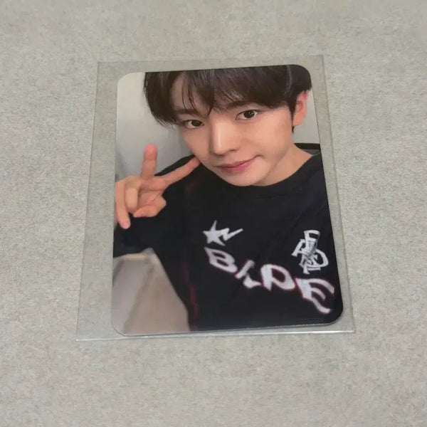 [BUNJANG] NCT WISH Yushi Galaxy Chairman Limited Photocard / 엔시티위시 엔위시 갤럭시 회장 한정포카 유우시