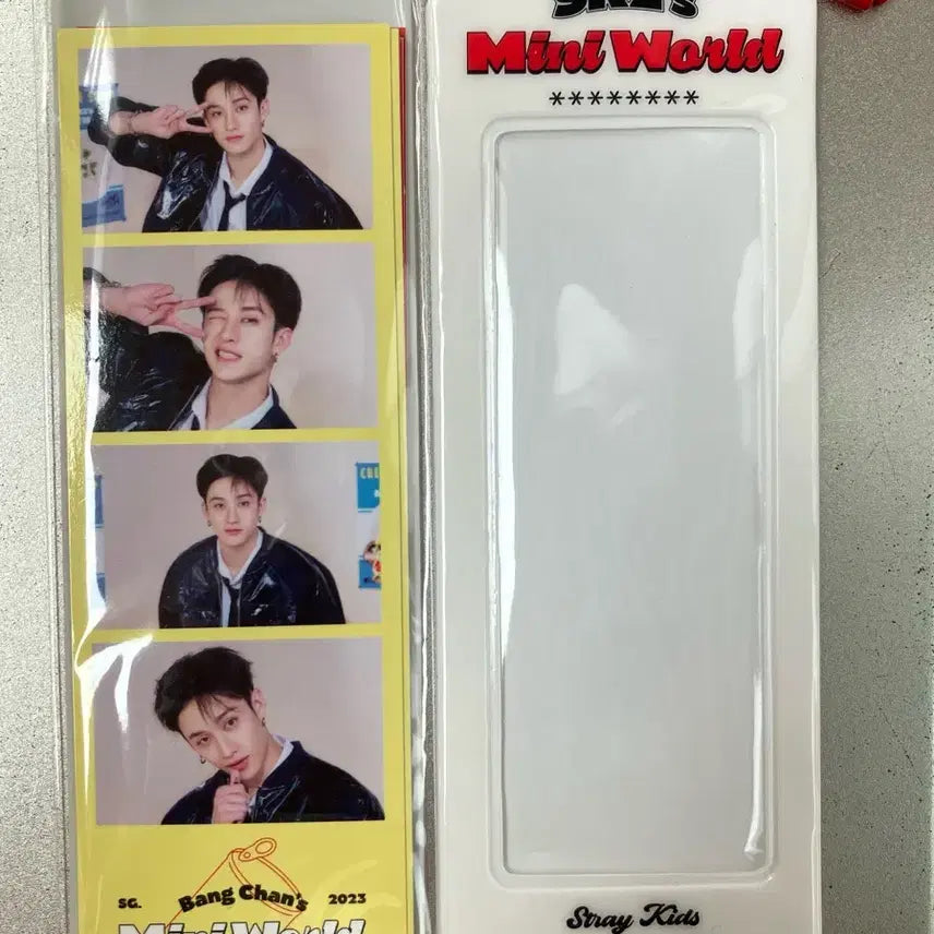 [BUNJANG] Stray Kids 2023 Season's Greetings Bundle Set - 4-Cut Photo & Holder Keyring / 스트레이키즈 2023시즌그리팅 네컷사진 일괄 양도
