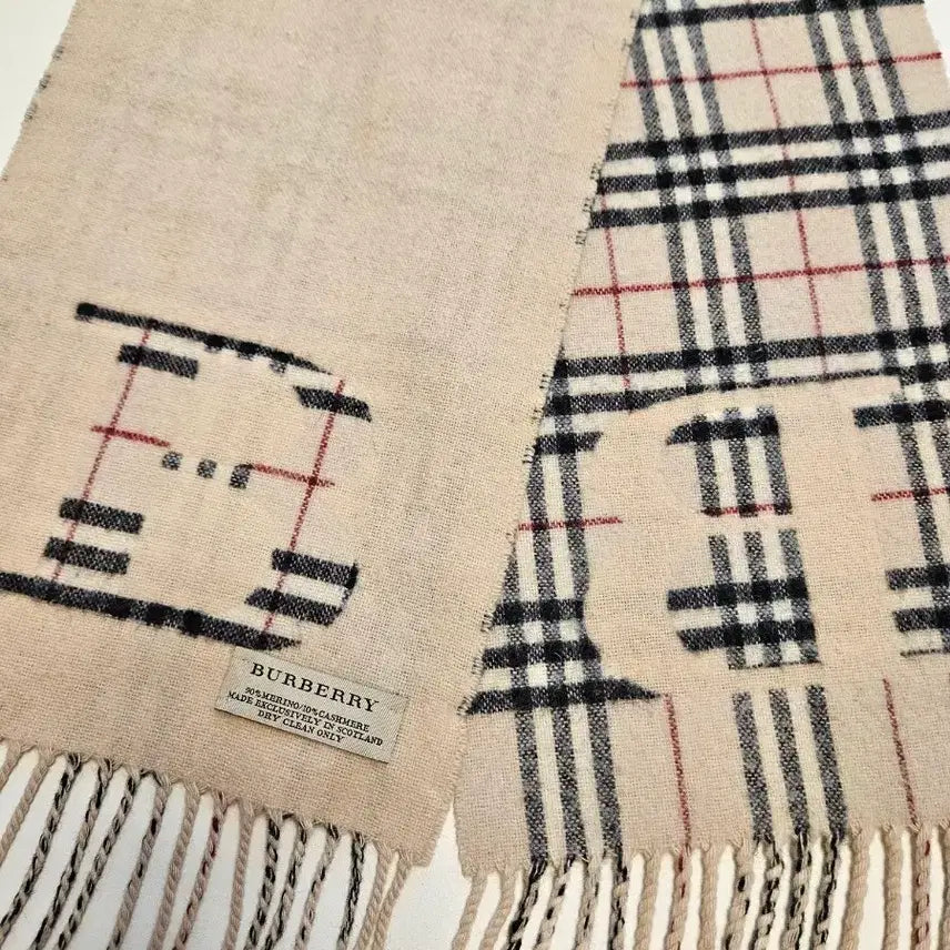 [BUNJANG] Burberry Kids Reversible Merino Wool Blend Scarf / 버버리 머플러 목도리 키즈용 정품