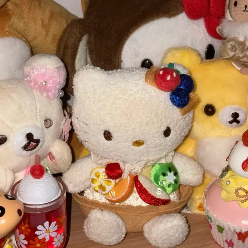 [BUNJANG] Sanrio Rare Classic Kitty Fruit Tart Dessert Series Plush / 산리오 희귀 고전 키티 과일 타르트 디저트 시리즈 인형