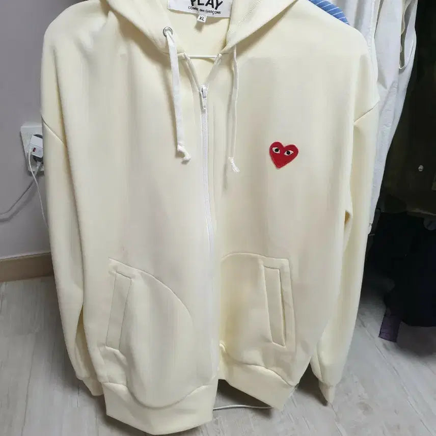 [BUNJANG] Comme des Garçons PLAY Hoodie Zip-Up XL / 꼼데가르송 플레이 후드집업  XL