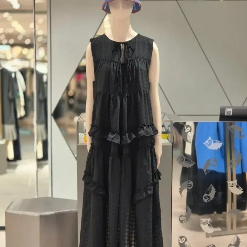 [BUNJANG] Lucky Chouette Black Frill Long Dress / 럭키슈에뜨 블랙 프릴 롱 원피스