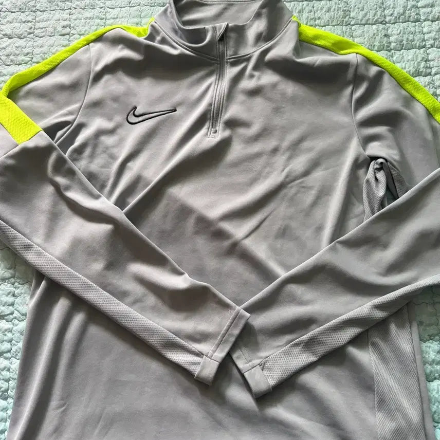 [BUNJANG] Nike Football Zip-Up Jacket (Size 100) / 나이키 축구 집업