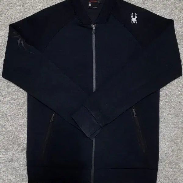[BUNJANG] Spider V-Neck Zip-Up Jacket / 스파이더 V넥 집업 자켓 ㅅ2