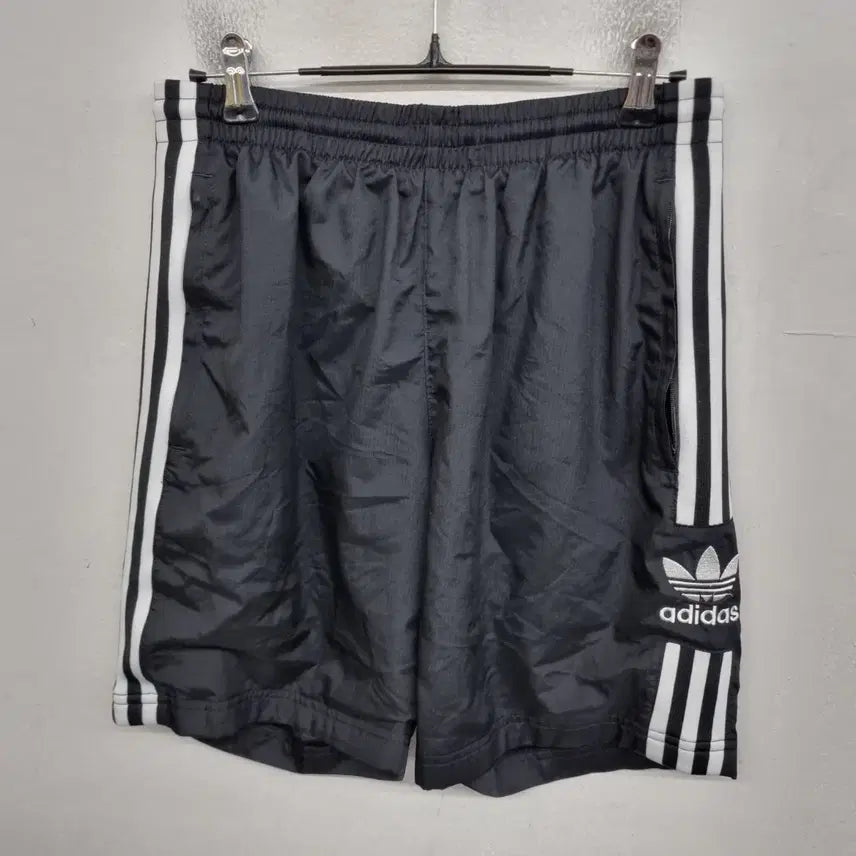 [BUNJANG] Adidas Originals Woven Training Shorts / [95/M] 아디다스 오리지널 우븐 트레이닝 반바지