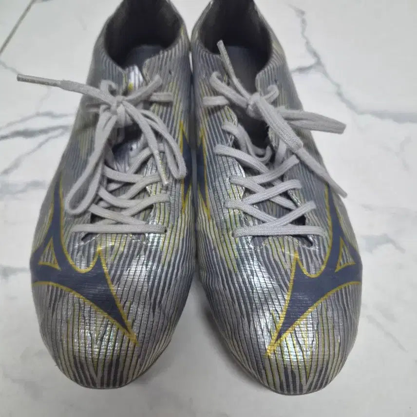 [BUNJANG] Mizuno Alpha 2 Elite AG 275 Soccer Cleats / 미즈노 알파2 엘리트 ag 275 축구화(급처)