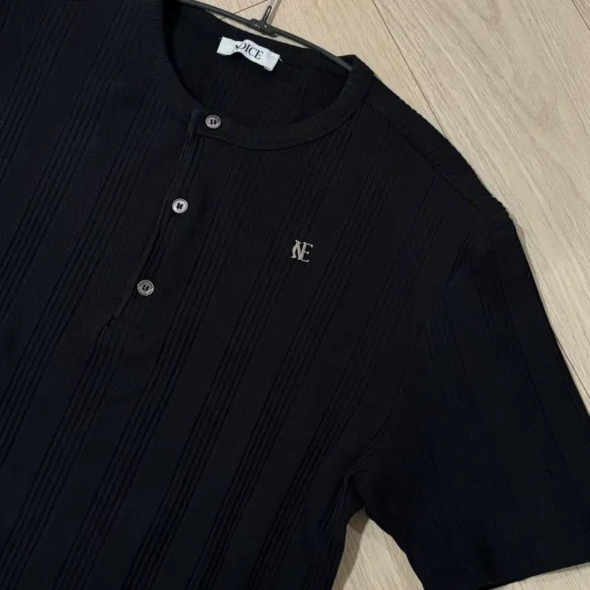 [BUNJANG] NOIS Henryneck Short Sleeve T-shirt Black, Grey / [L] 노이스 헨리넥 반팔 티셔츠 블랙, 그레이