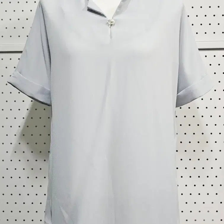 [BUNJANG] OZOC Pearl Embellished Chiffon Short Sleeve Blouse / OZOC오조크 진주장식 블라우스 쉬폰 반팔 블라우스
