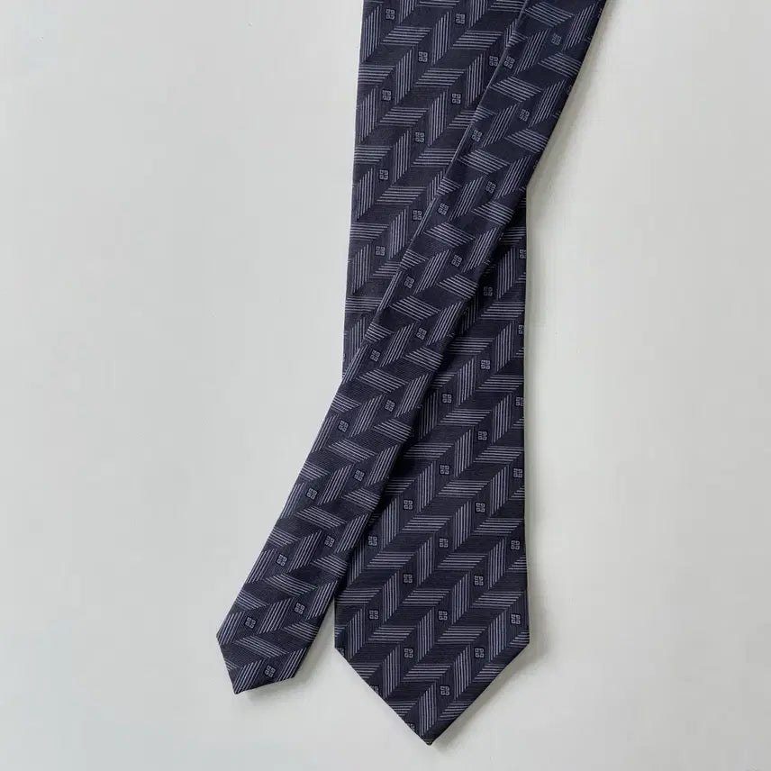[BUNJANG] Givenchy Monogram Silk Necktie / 지방시 모노그램 정품 명품넥타이 (GIVENCHY)