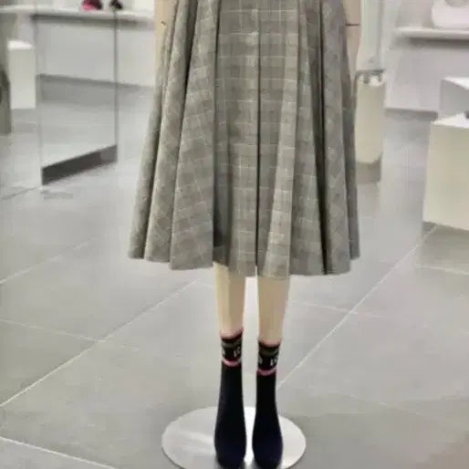 [BUNJANG] Lucky Chate Pleated Skirt / 럭키 쉐이트 플리츠 스커트