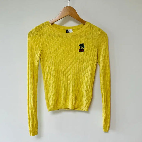 [BUNJANG] H&M Divided Lemon Yellow Cherry Embroidered Knit (XS) / [정품] H&M 디바이디드(DIVIDED) 상큼 옐로우 체리 니트 (XS)