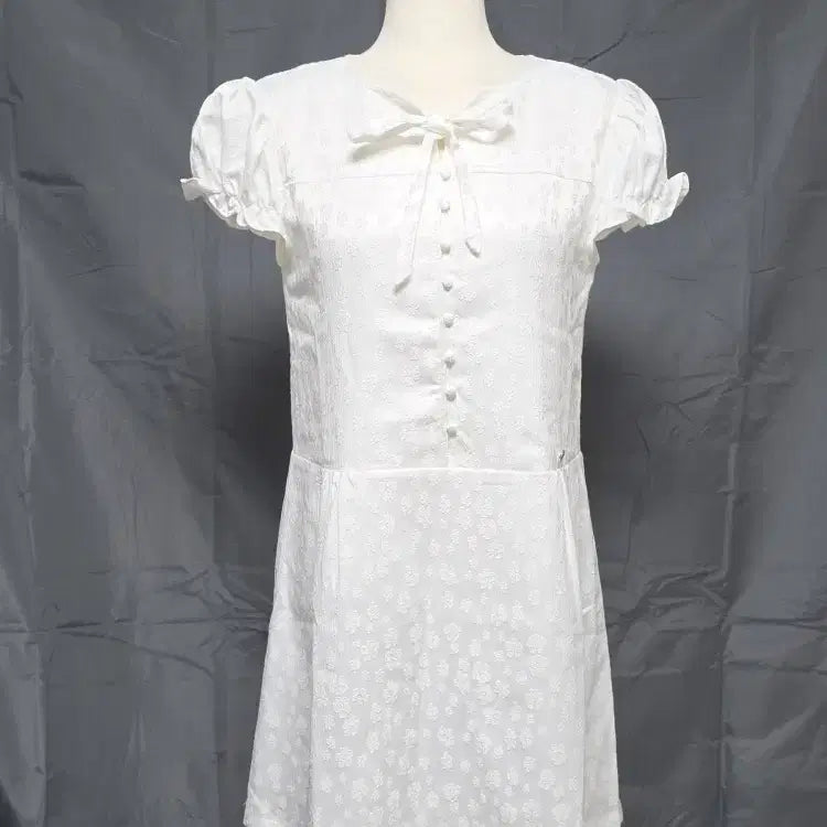 [BUNJANG] General Idea Blouse T-Shirt M / (미사용) 제너럴아이디어 블라우스티 M