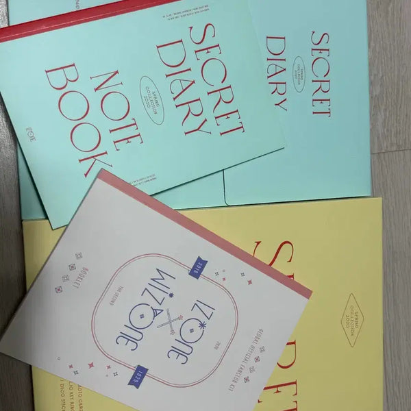 [BUNJANG] IZ*ONE Secret Diary & Album Merchandise Bundle Set / 아이즈원 시크릿 다이어리 및 앨범 구성 굿즈 일괄