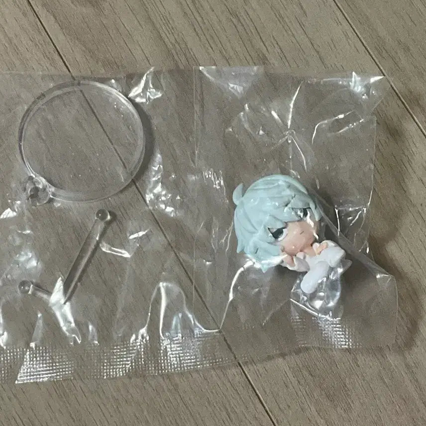 [BUNJANG] Death Note Nia Rich Gacha Figure (Sealed) / 데스노트 니아 리치 가챠 미개봉