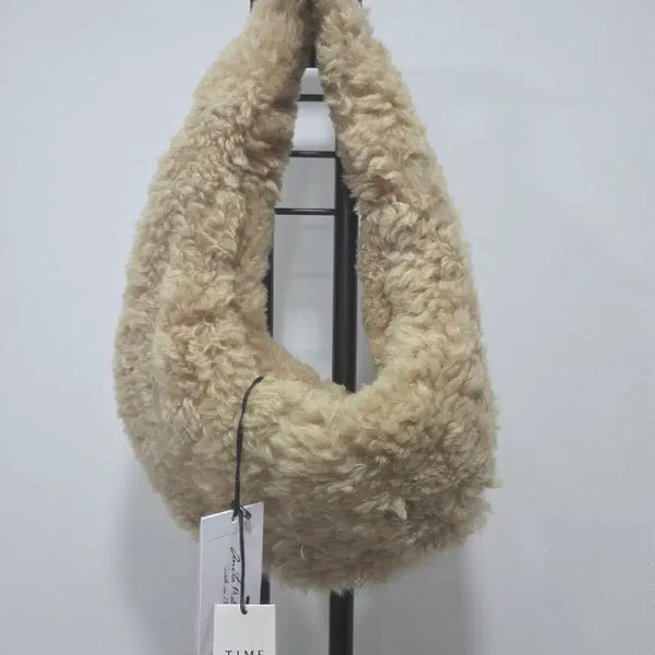 [BUNJANG] TIME by TIME ARENA Shearling Tote Bag Beige / 한섬 타임 셰어 토트 백 베이지 천연양털