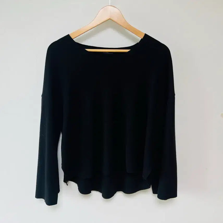 [BUNJANG] VAN AKE Black Loose Fit T-shirt/Knit (Free Size) / [정품] 반에이크 VAN AKE 블랙 루즈핏 티셔츠/니트(Free)