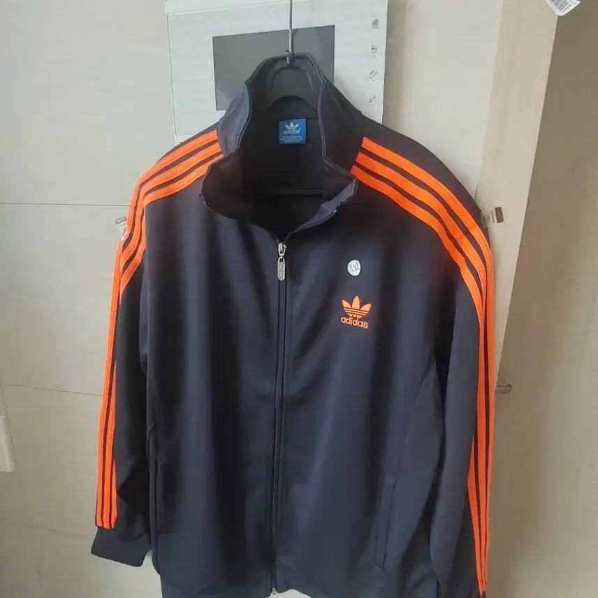 [BUNJANG] Adidas Spring/Fall Track Top Orange XXL New / 아디다스 춘추용 트랙탑  오렌지 XXL 새상품