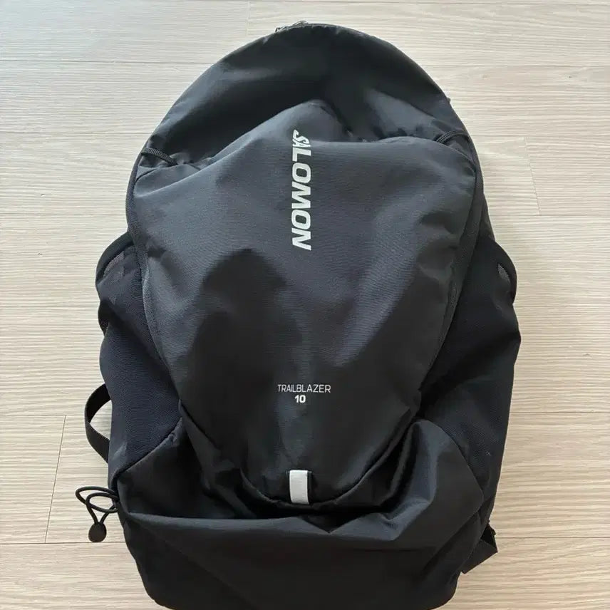 [BUNJANG] Salomon Trailblazer 10 Backpack Black / 살로몬 트레일블레이저 10 블랙컬러
