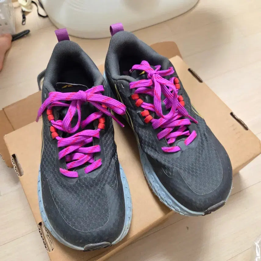 [BUNJANG] Altra Outroad Women's Running Shoes 230mm / 알트라 아웃로드 여성 러닝화 230