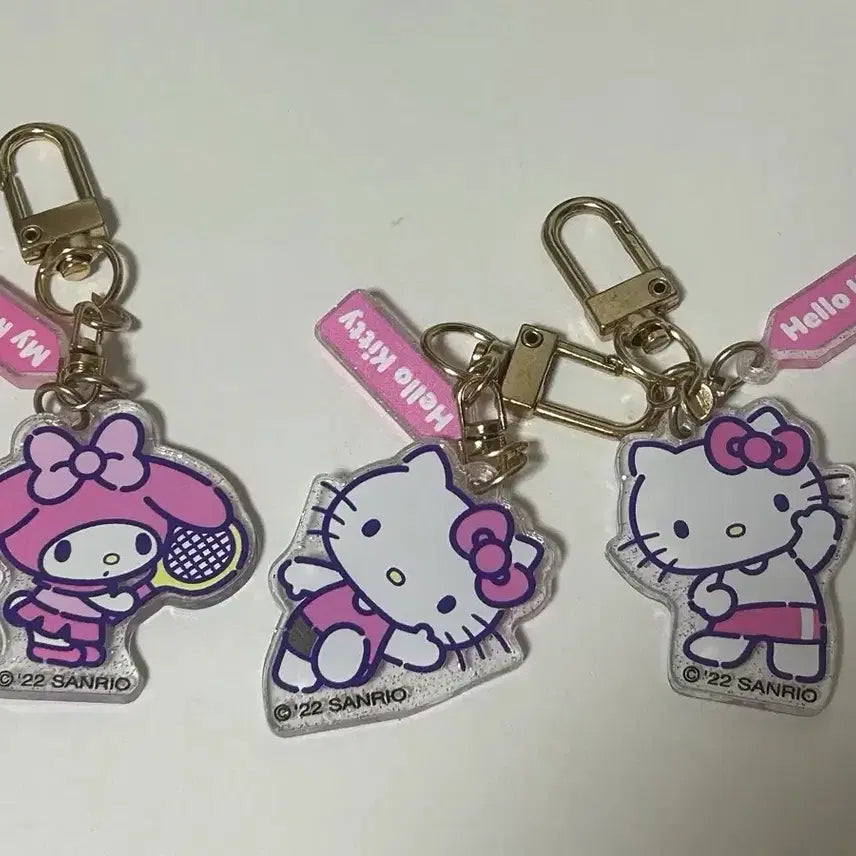 [BUNJANG] Sanrio Sports Glitter Acrylic Keyring - My Melody & Hello Kitty / 산리오 스포츠 글리터 아크릴 키링 - 마이멜로디 헬로키티