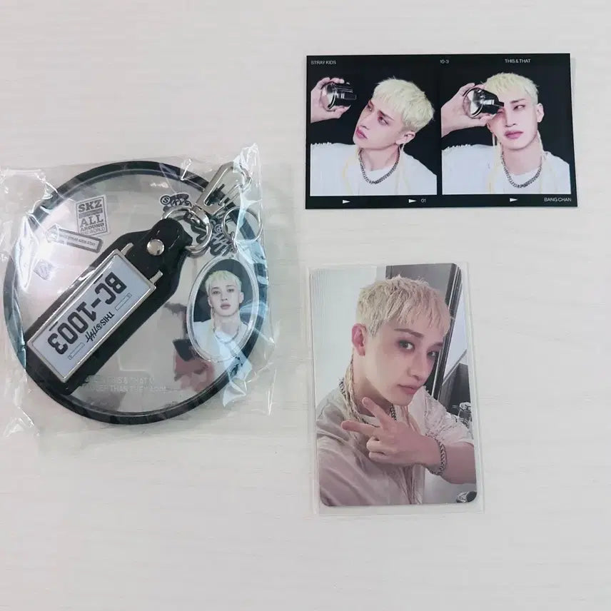 [BUNJANG] Stray Kids Disc&That Truck Version Bang Chan Keychain, Two Cut Photo, Photocard Bundle Set / 스키즈 디스앤댓 트럭버전 방찬 양도