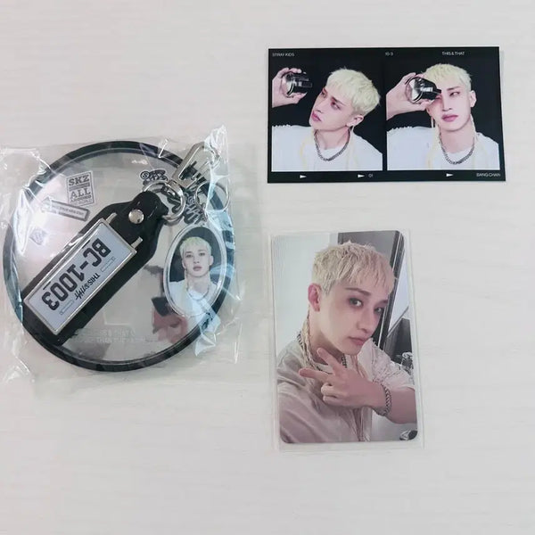 [BUNJANG] Stray Kids Disc&That Truck Version Bang Chan Keychain, Two Cut Photo, Photocard Bundle Set / 스키즈 디스앤댓 트럭버전 방찬 양도