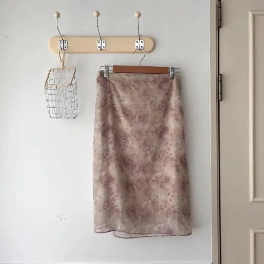 [BUNJANG] Floral Pattern Chiffon Long Skirt / 플로럴 패턴 쉬폰 스커트