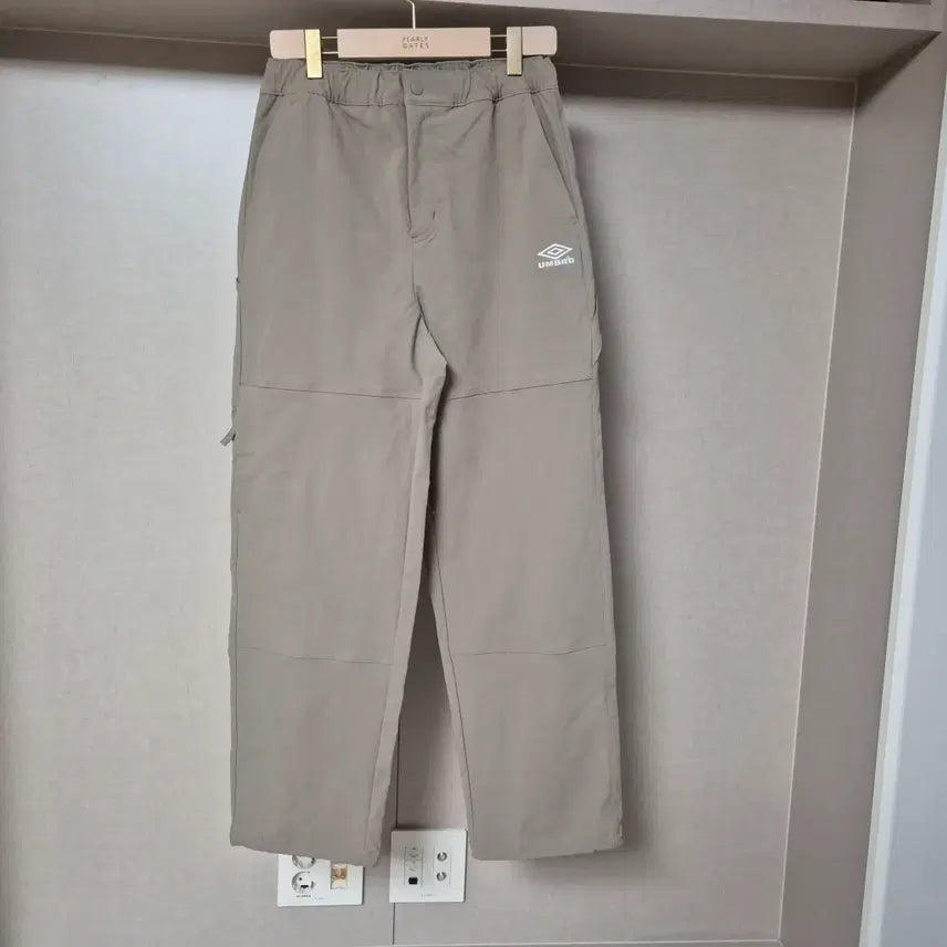 [BUNJANG] Umbro HBL OG Woven Stretch Carpenter Pants Brown / 70(S)엄브로 공용 HBL OG 우븐 스트레치 카펜터 팬츠 브라운