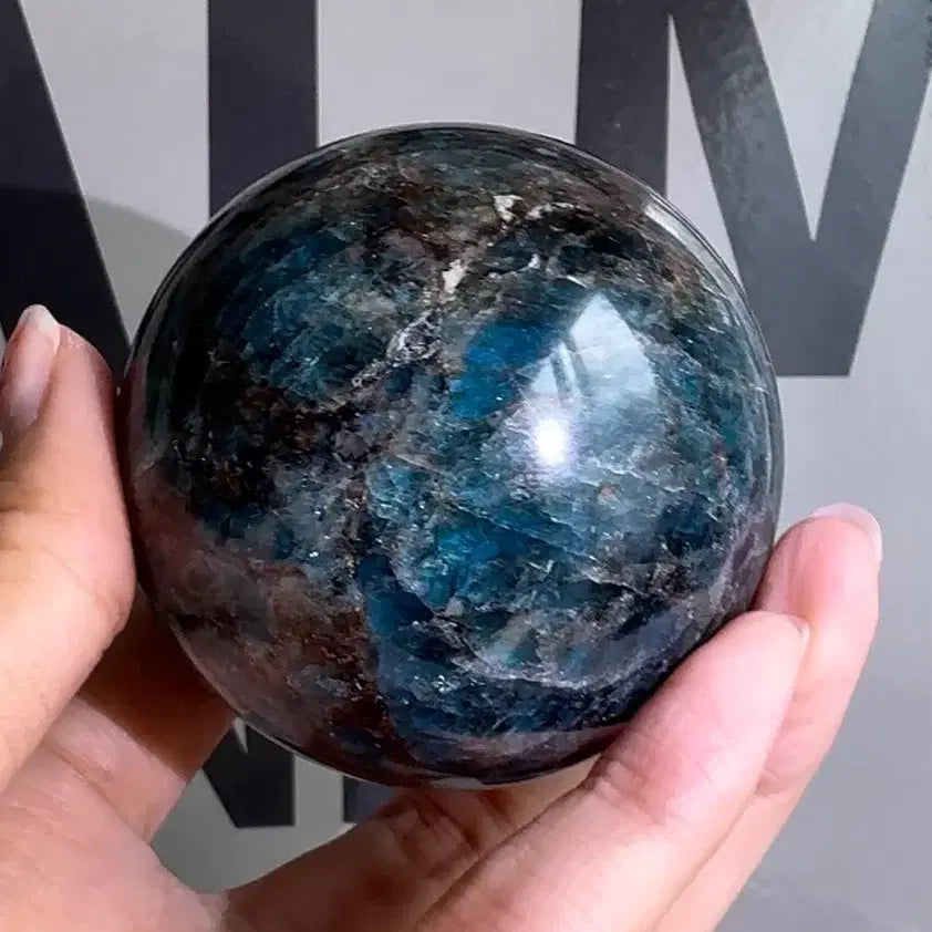 [BUNJANG] Large Apatite Sphere - Natural Gemstone / [천연원석] 대형 아파타이트 스피어 | Apatite