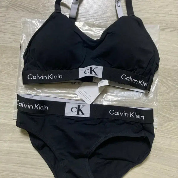 [BUNJANG] Calvin Klein Bralette Panty Set - Black / 캘빈클라인 브라렛 팬티 세트 블랙