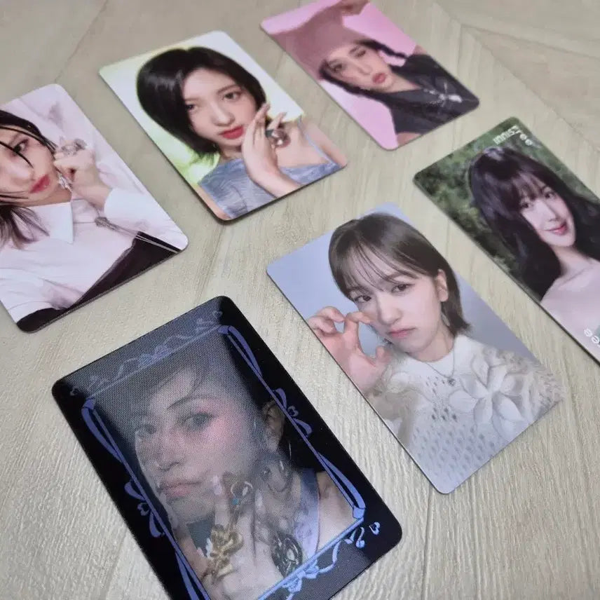 [BUNJANG] IVE Photocard Bundle (6 pcs) + Autumn Signed Photocard & Leeseo, Wonyoung Letter / 아이브 포카 6개, 덤으로 가을 친필싸인+이서,원영 레터