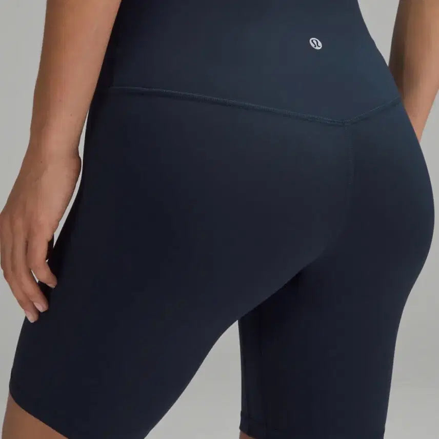 [BUNJANG] Lululemon Align High-Waist 8-inch Shorts Navy (Size 4) / 룰루레몬 얼라인 하이웨스트 쇼츠 네이비 8인치 레깅스 (4사이즈)