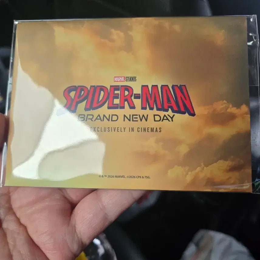 [BUNJANG] Spider-Man Brand New Day Peter Parker AR Film & Pin Badge Set / 스파이더맨 브랜드 뉴 데이 피터파커AR필름 및 핀뱃지