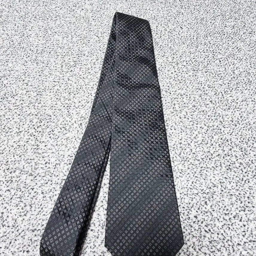 [BUNJANG] Louis Vuitton Silk Tie / 루이비통 넥타이