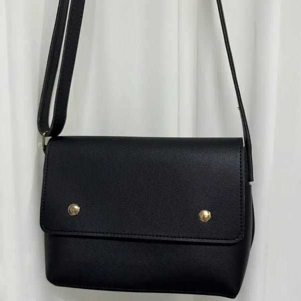 [BUNJANG] Black Leather Crossbody Bag / 블랙 크로스백