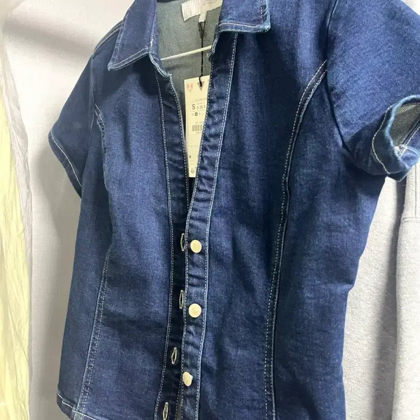 [BUNJANG] Zara Denim Short Sleeve T-Shirt / 새상품) ZARA 데님 반팔