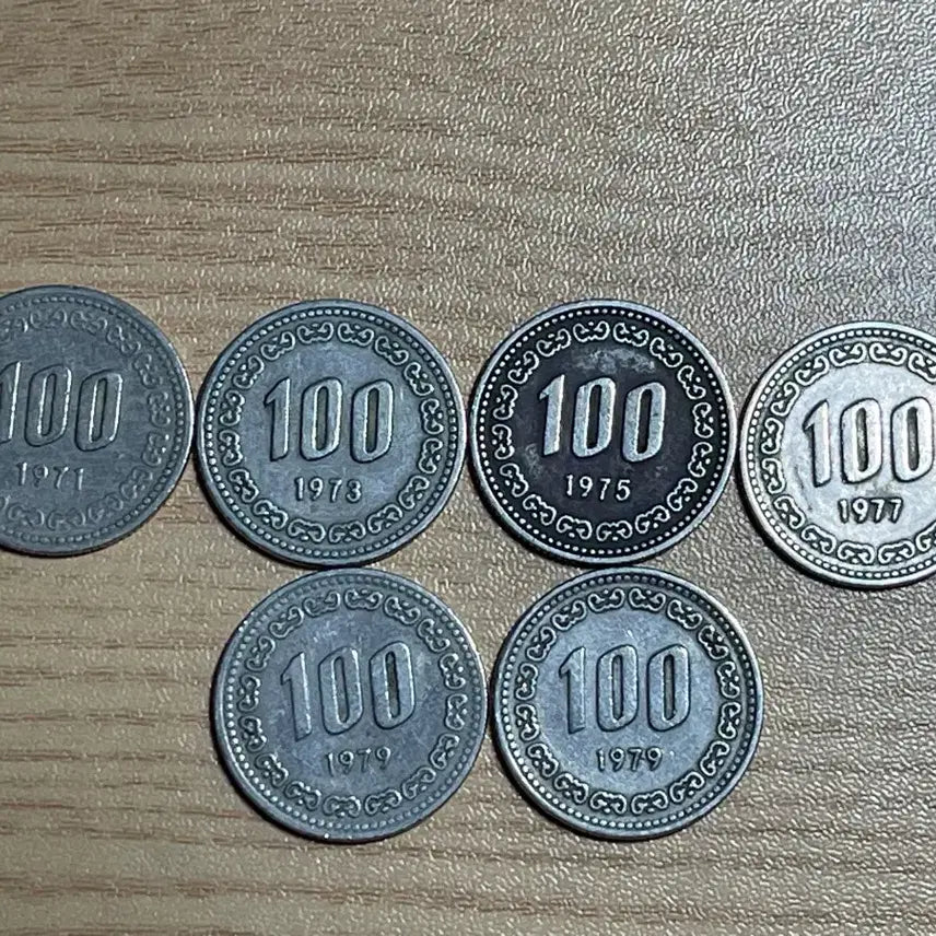 [BUNJANG] 100 Won Coin Set (1971, 1973, 1975, 1977, 1979) / 100원 동전 1971 1973 1975 1977 1979
