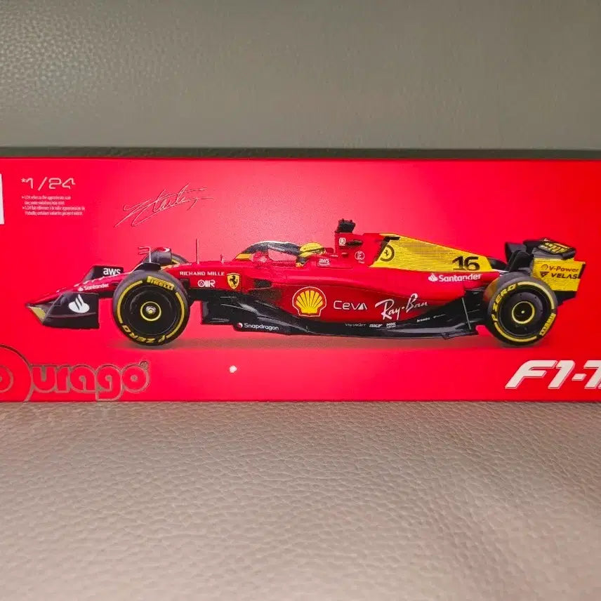 [BUNJANG] Ferrari F1-75 Charles Leclerc 1/24 Diecast (75th Anniversary Edition) / [새상품,무료배송] 페라리 75주년 에디션 f1-75 샤를 르끌레르 1/24 다이캐스트