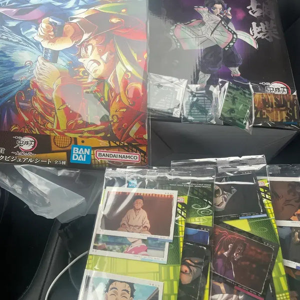[BUNJANG] Demon Slayer Shinobu Kocho Figure & Kuji Poster Bundle (Sealed) / [미개봉,현물]A상 시노부 E상 포스터 상현의 2 쿠지 일괄