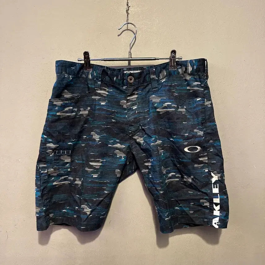 [BUNJANG] Oakley Camouflage Shorts / 오클리 카모플라주 숏팬츠